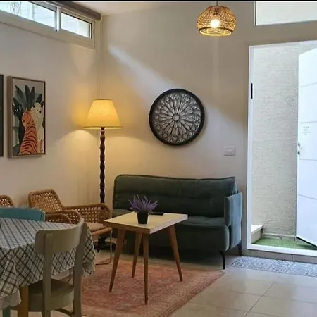 Appartement נקודת חן à Shadmot Devora Extérieur photo