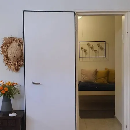 Appartement נקודת חן à Shadmot Devora Extérieur photo