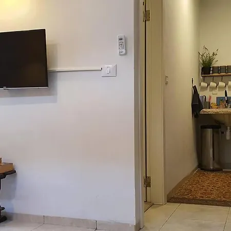 Appartement נקודת חן à Shadmot Devora Extérieur photo