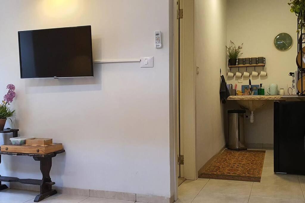 Appartement נקודת חן Shadmot Devora